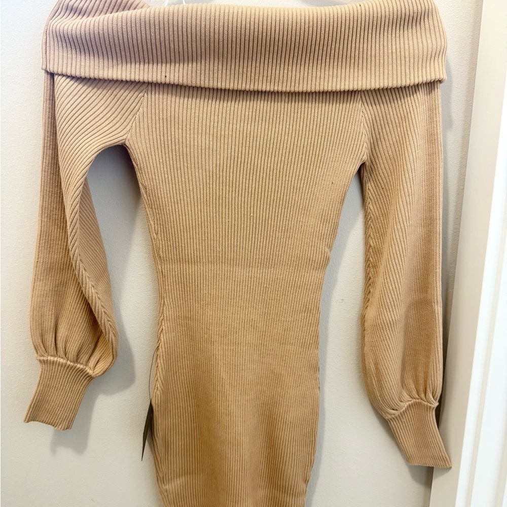Chic Off-Shoulder Ribbed Dress